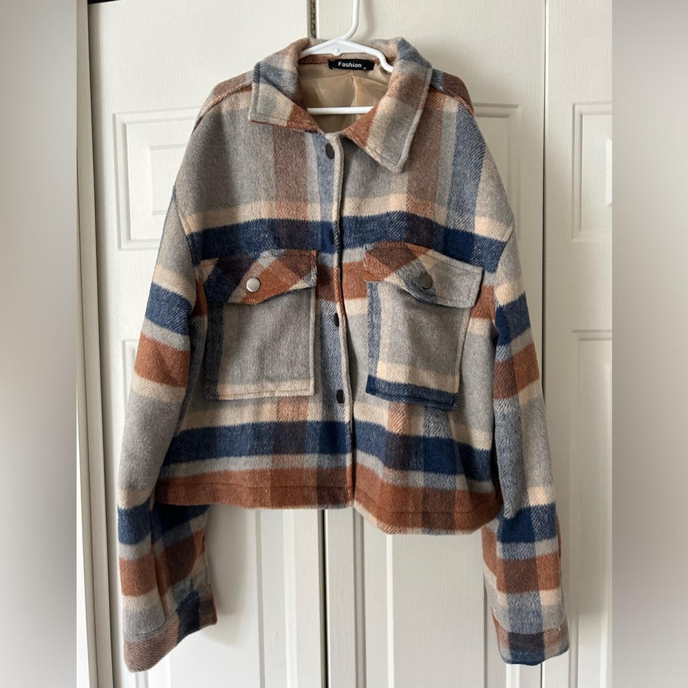 Cropped flannel jacket